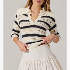 ASTR Cream and Black V-Neck Sweater